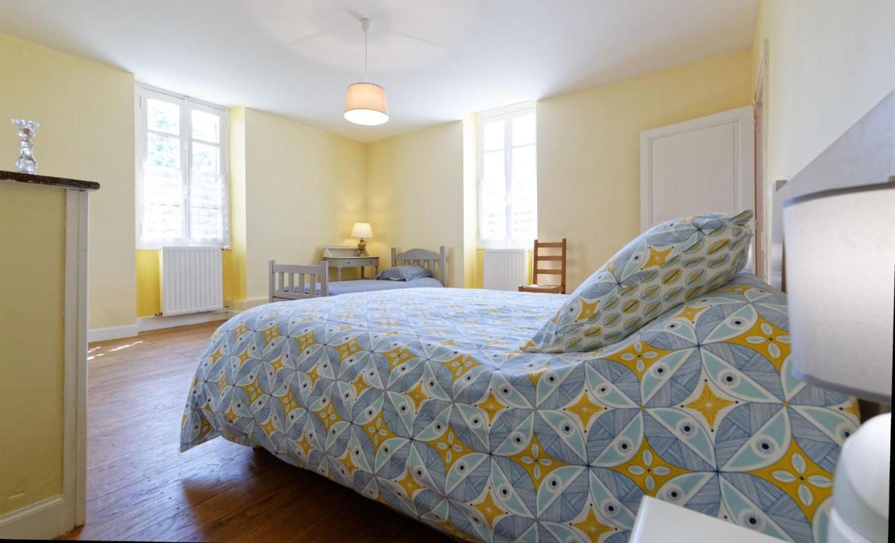 Le Guitou Villa Monlezun Bagian luar foto